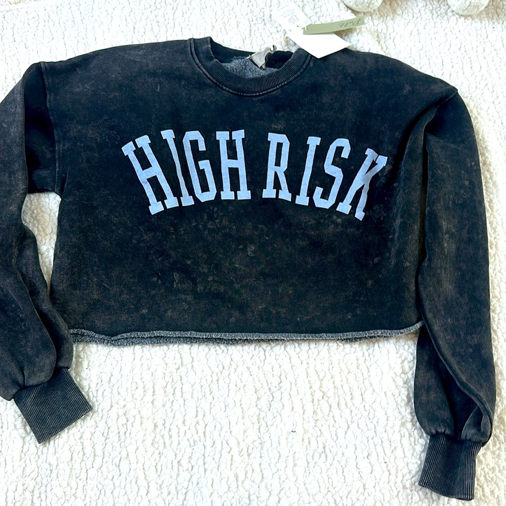 Pull & Bear crop high risk crewneck size S
